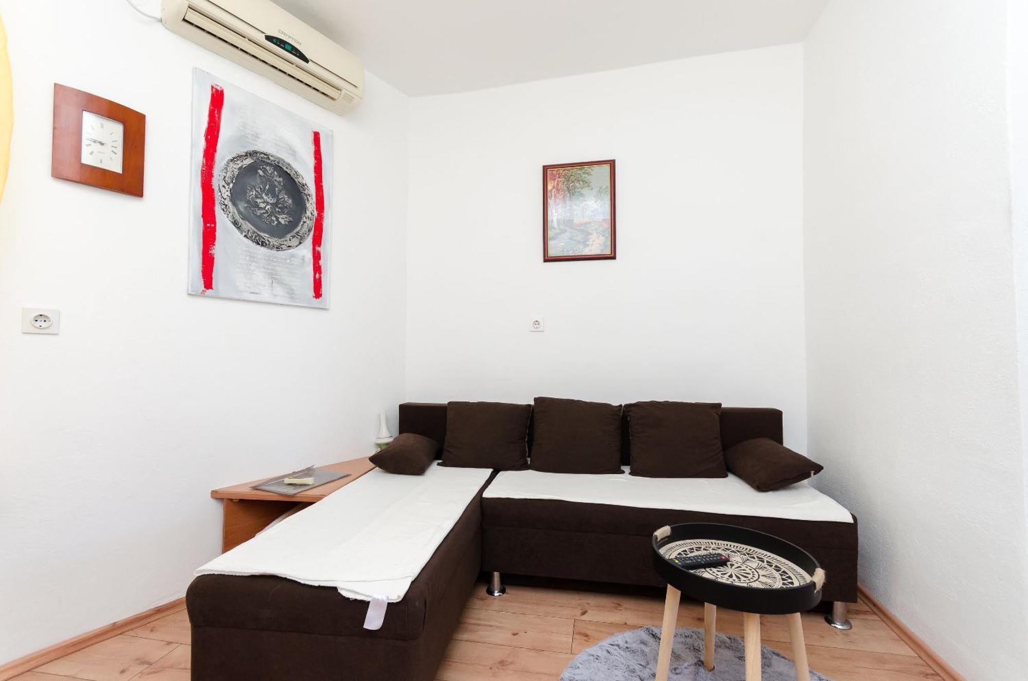 Holiday Home Ana- With Pool Kornić Dış mekan fotoğraf
