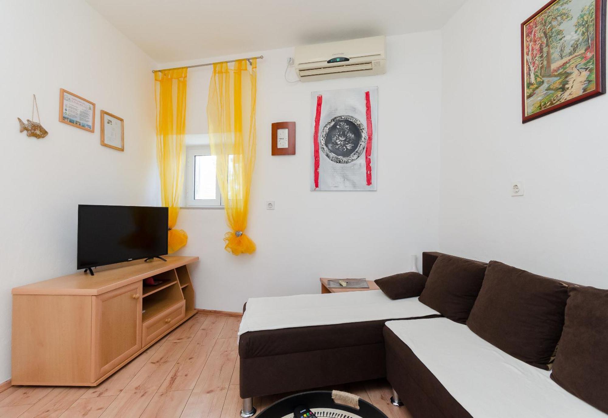 Holiday Home Ana- With Pool Kornić Dış mekan fotoğraf